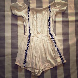 White romper! Super soft! Never worn. Size Med!